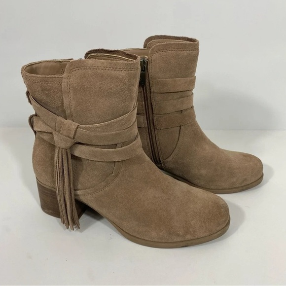 Koolaburra by UGG Kenz Women Ankle Boots US7
Boho Western Fringe Casual Leather - Picture 8 of 8